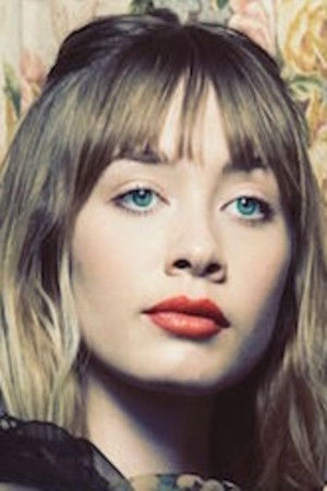 Alexandra Savior backdrop