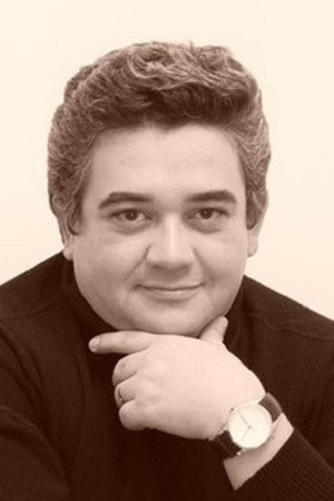 Sandro Christopher backdrop