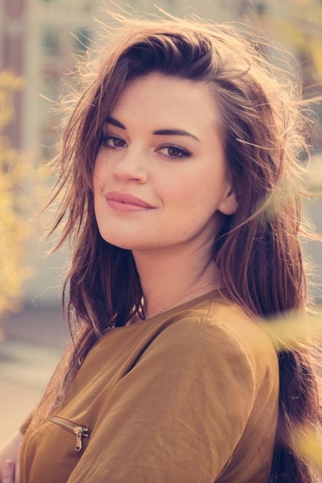 Eva Laurenssen backdrop