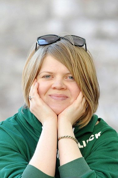 Liene Linde backdrop