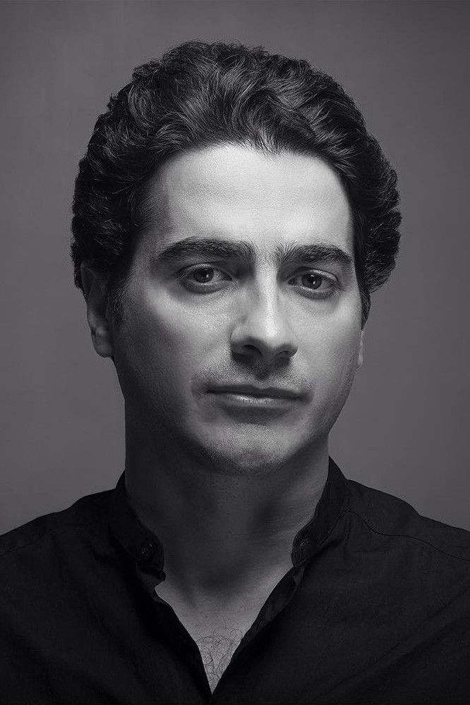 Homayoun Shajarian backdrop