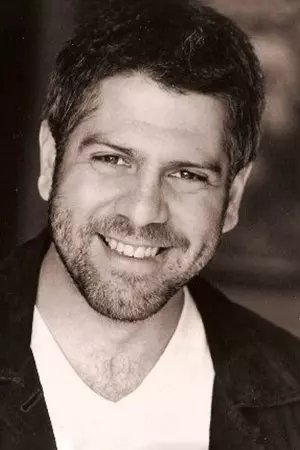 Evan Mirand backdrop