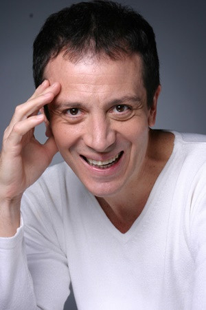 Eduardo Martini backdrop