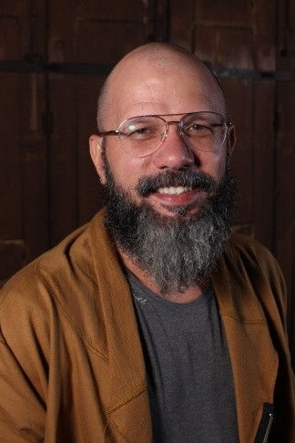 Ronaldo Serruya backdrop