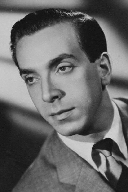 Paulo Celestino backdrop