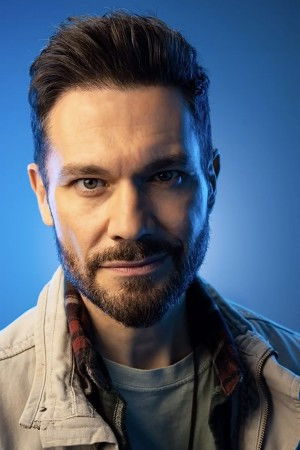 José Narvaez backdrop