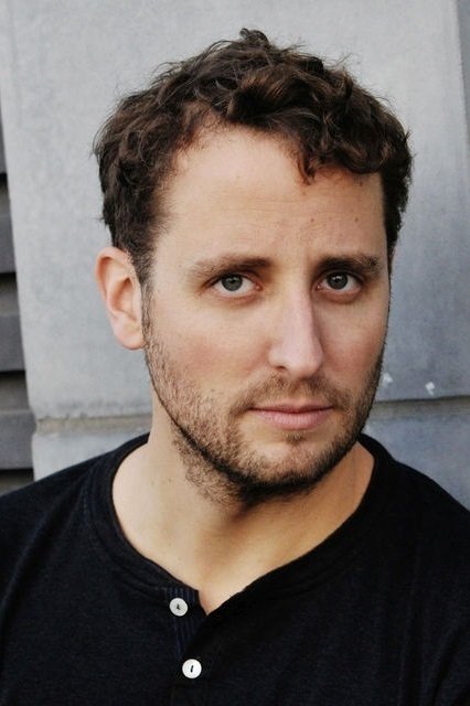 Bastian Reiber backdrop