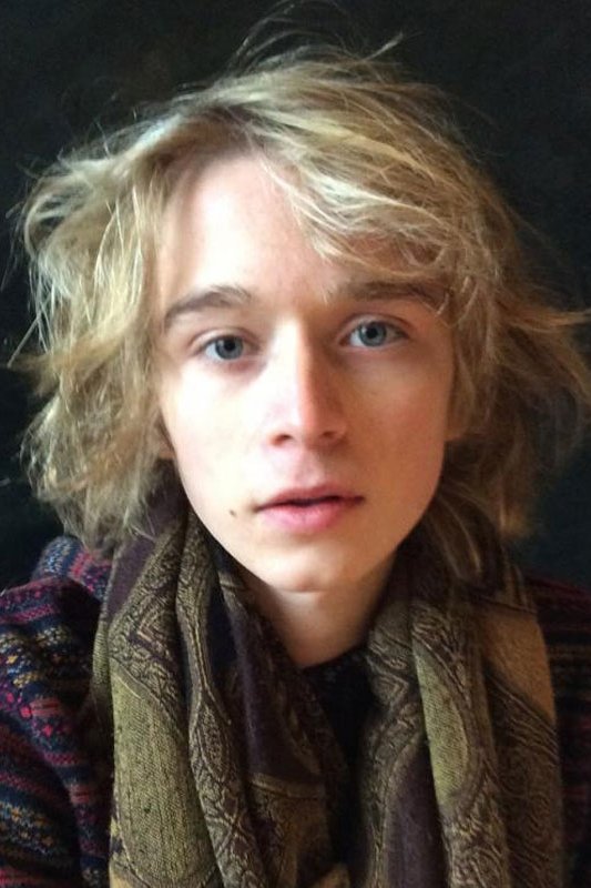 Renan Prévot backdrop