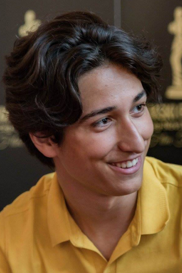 Leon Ristov backdrop