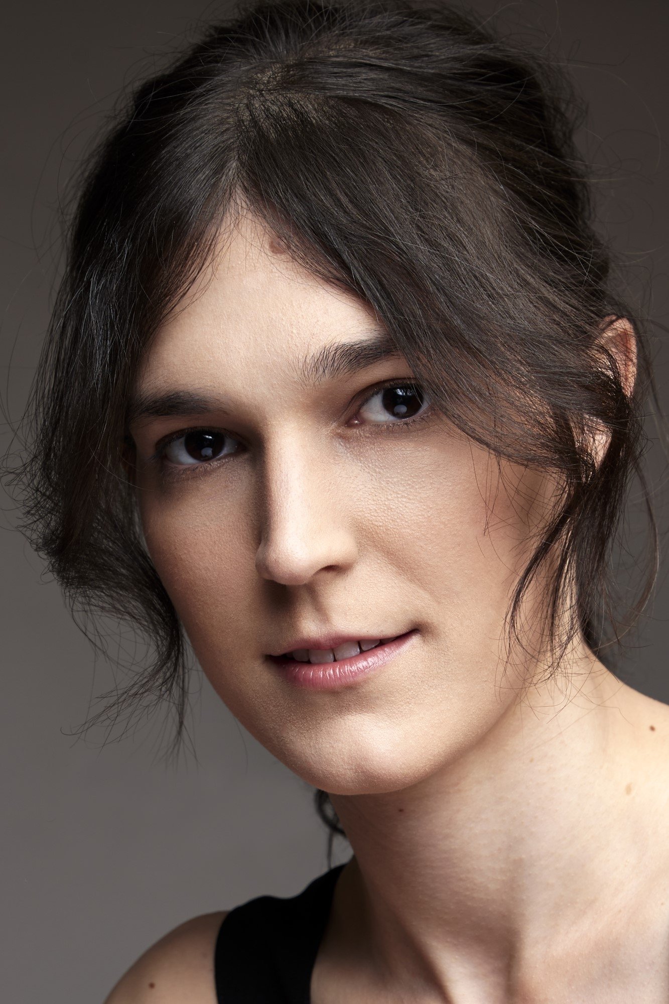 Michelle Lulic backdrop