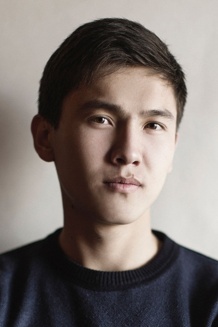 Madiyar Nazarov backdrop