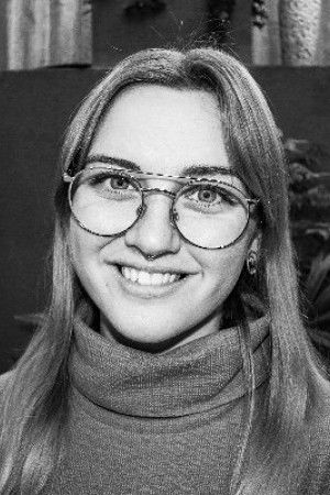 Monique Mulcahy backdrop