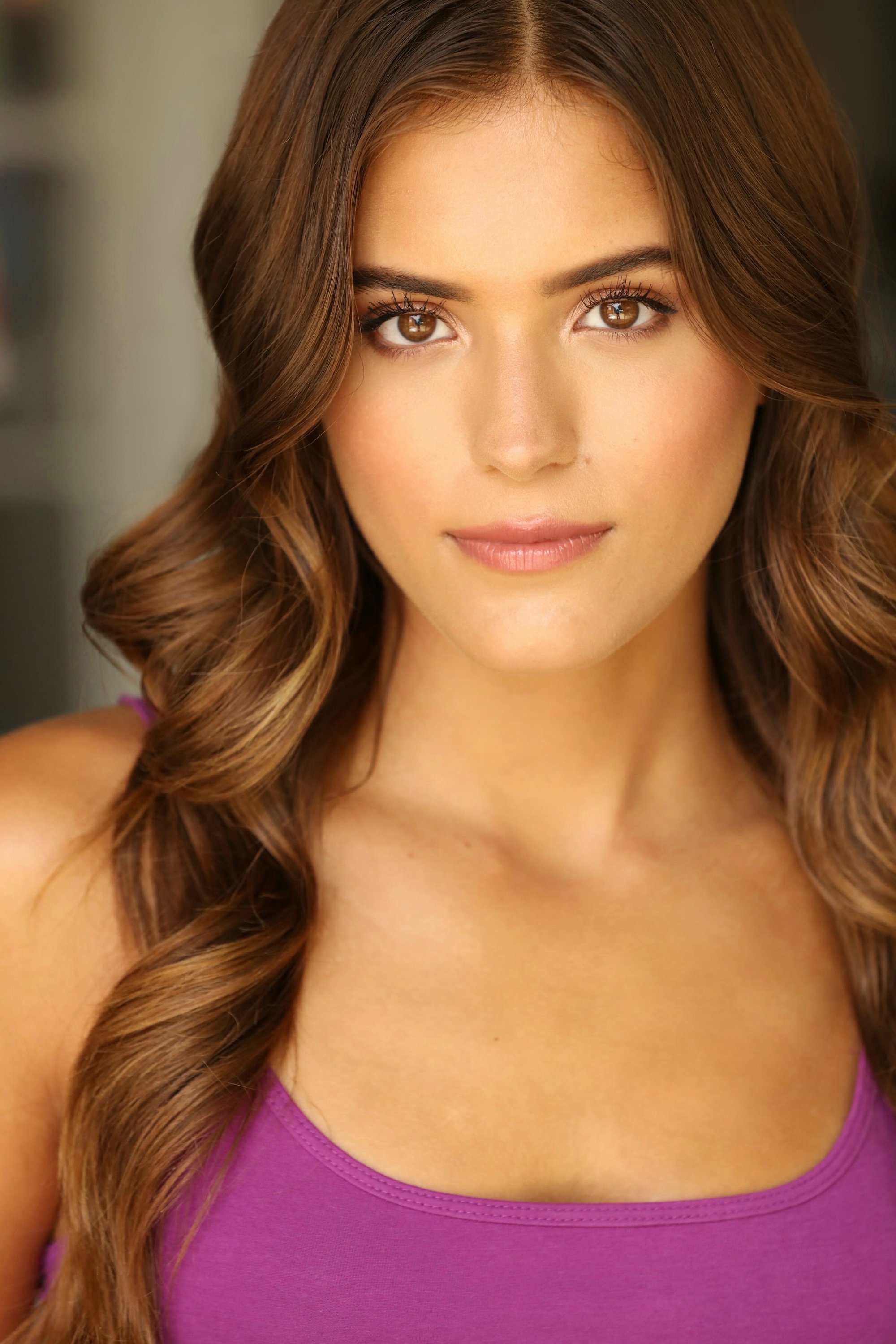 Alexandra Scott backdrop