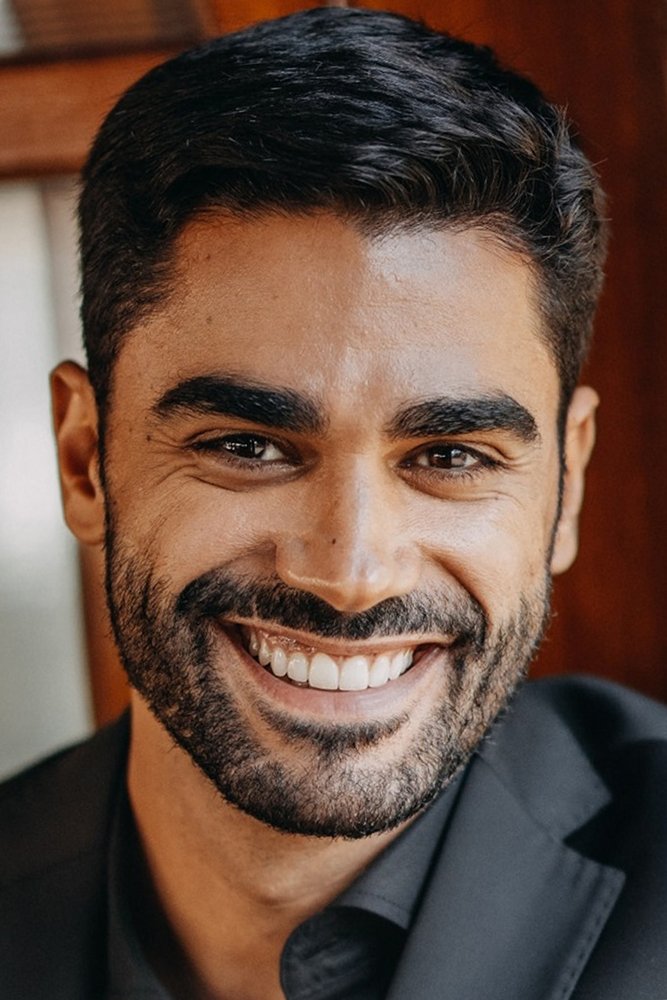 Duarte Gomes backdrop