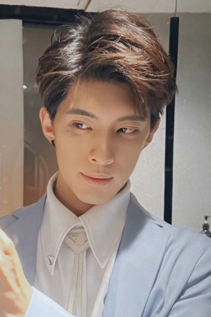 Ji Shuai → Xi Shuai backdrop