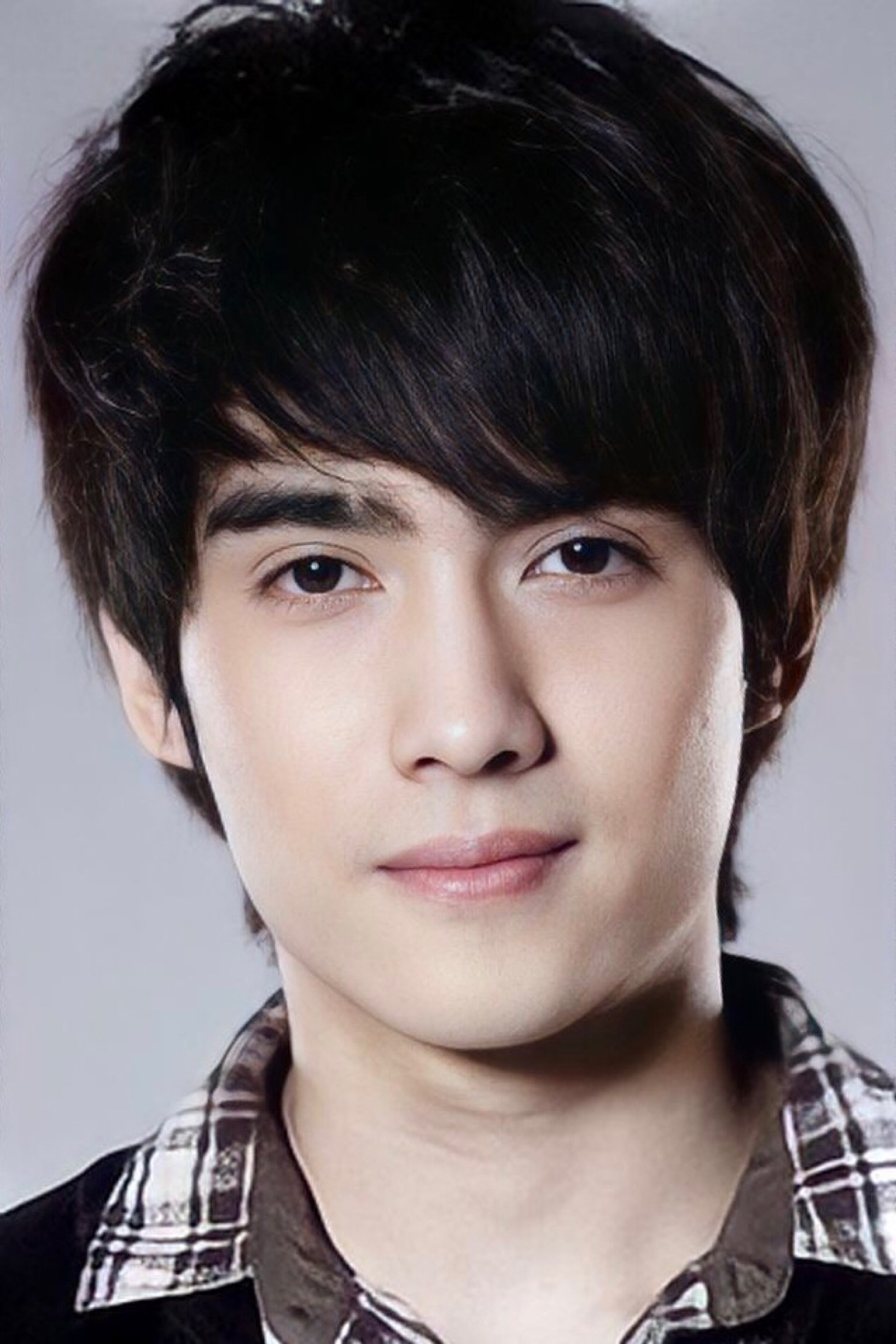 Steven Isarapong Fuhrer backdrop