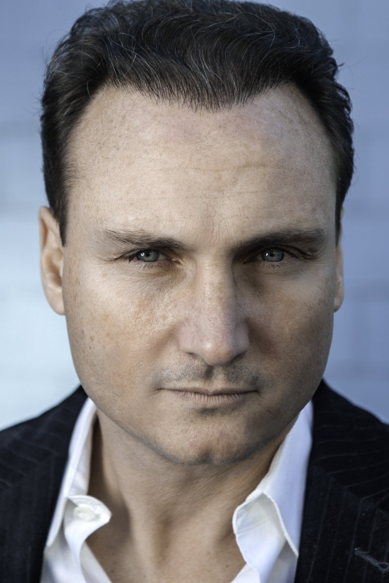 Charlie Sara backdrop