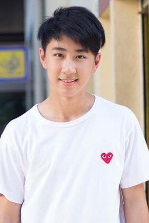 Ausavapat Ausavaterakul backdrop