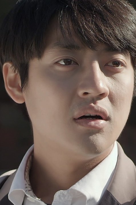 Jeong Doo-won backdrop