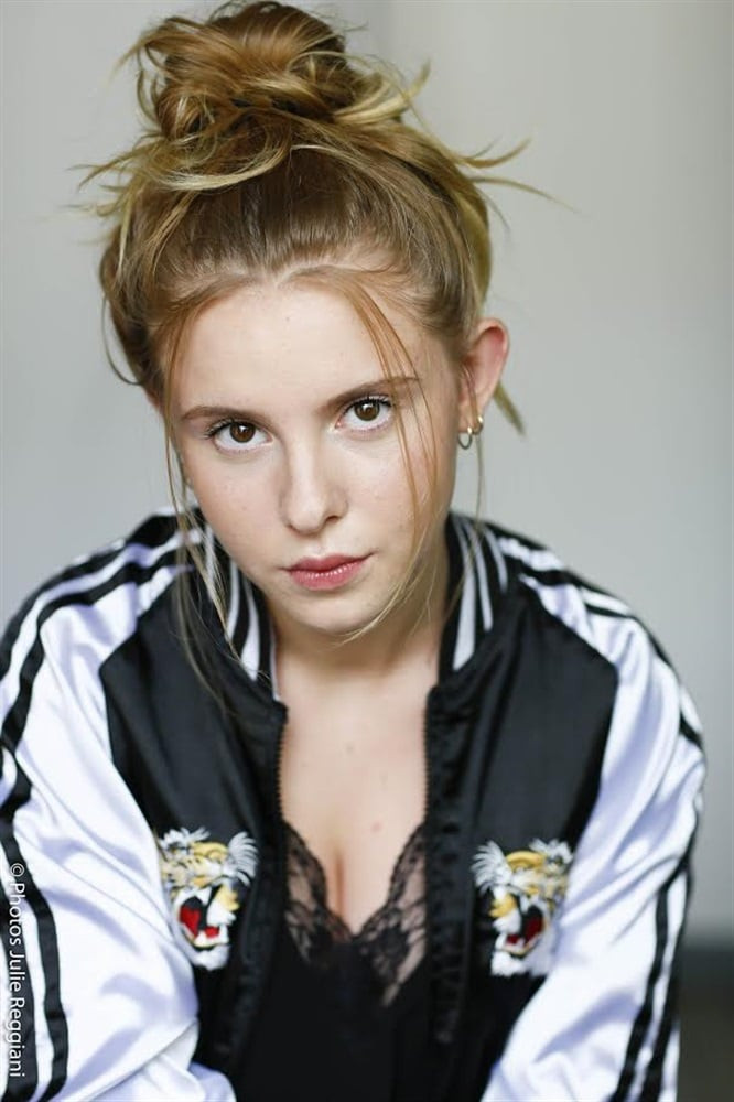 Charlie Loiselier backdrop