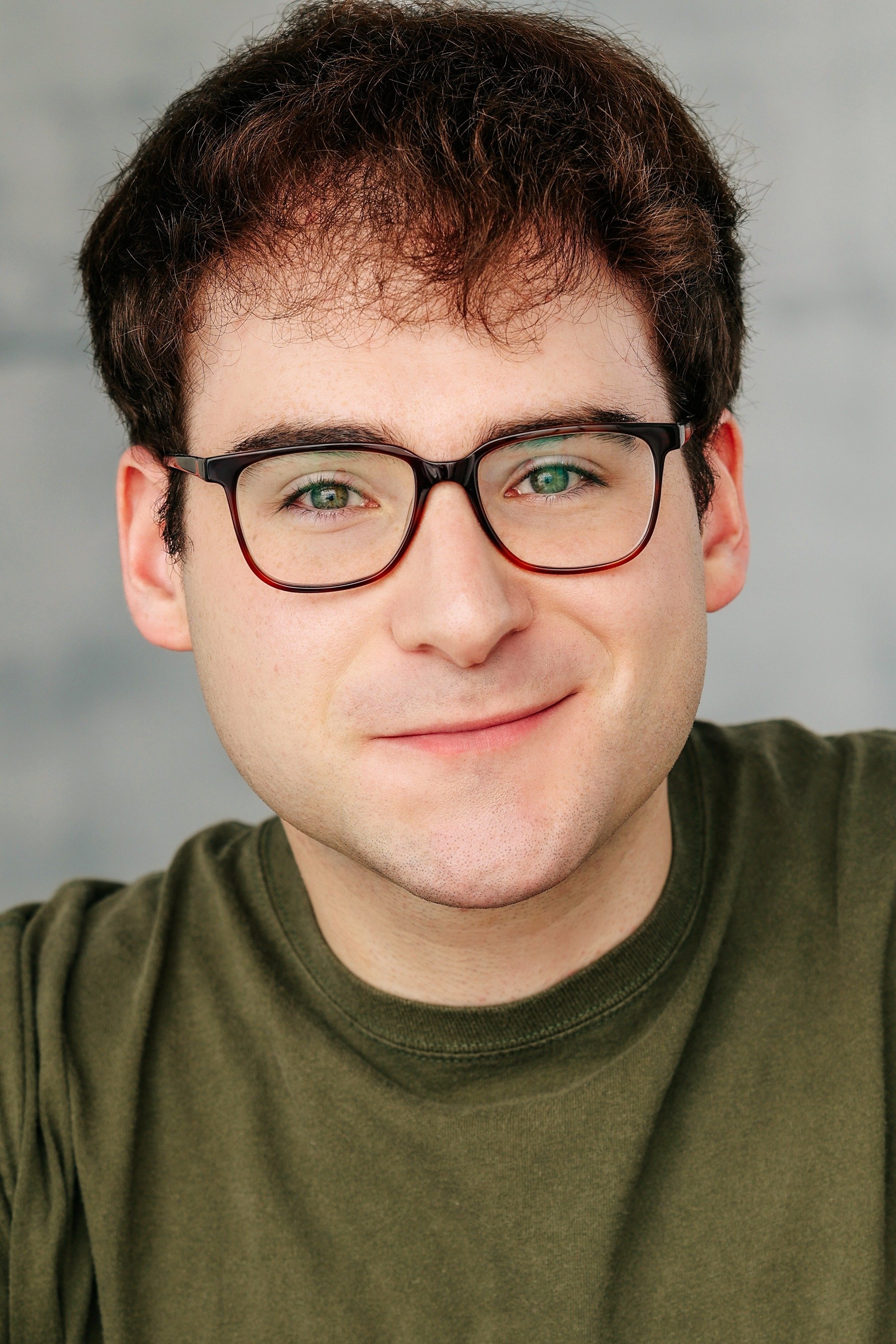 Matthew Gold backdrop