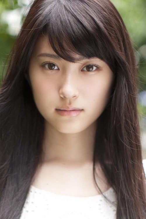 Rina Koyama backdrop