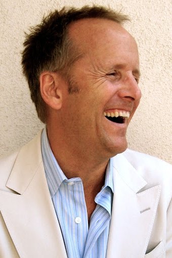 Cameron Thor backdrop