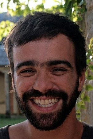 Renato Linhares backdrop