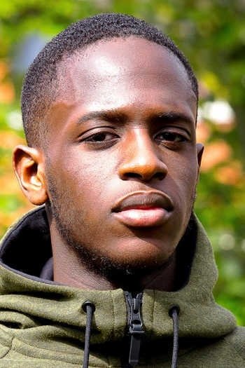 Daouda Keita backdrop