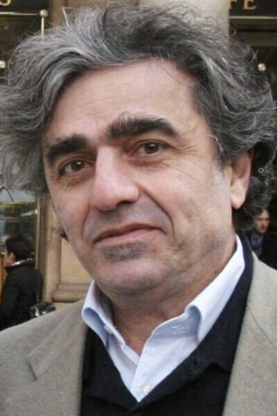 Ronald Chammah backdrop