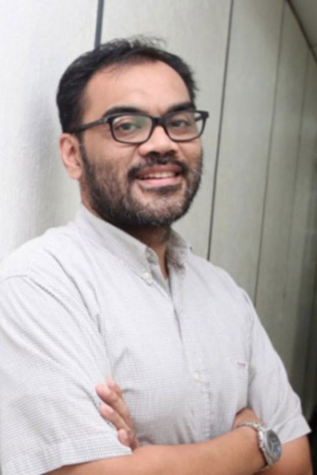 Farishad Latjuba → Farishad Latjuba backdrop