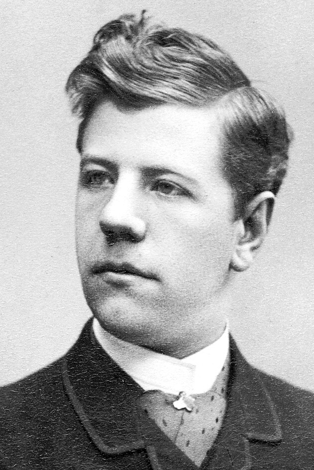 Richard Lundin backdrop