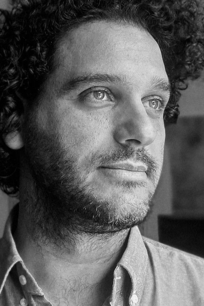 Nicolás Britos backdrop