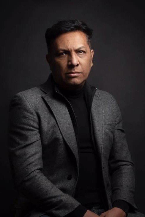 Rodolfo Palacios backdrop