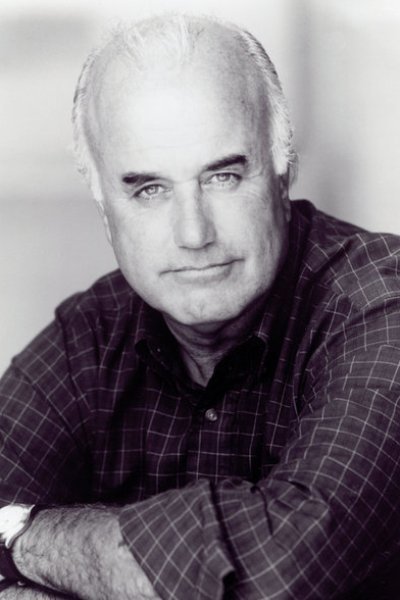 Blumen Young backdrop