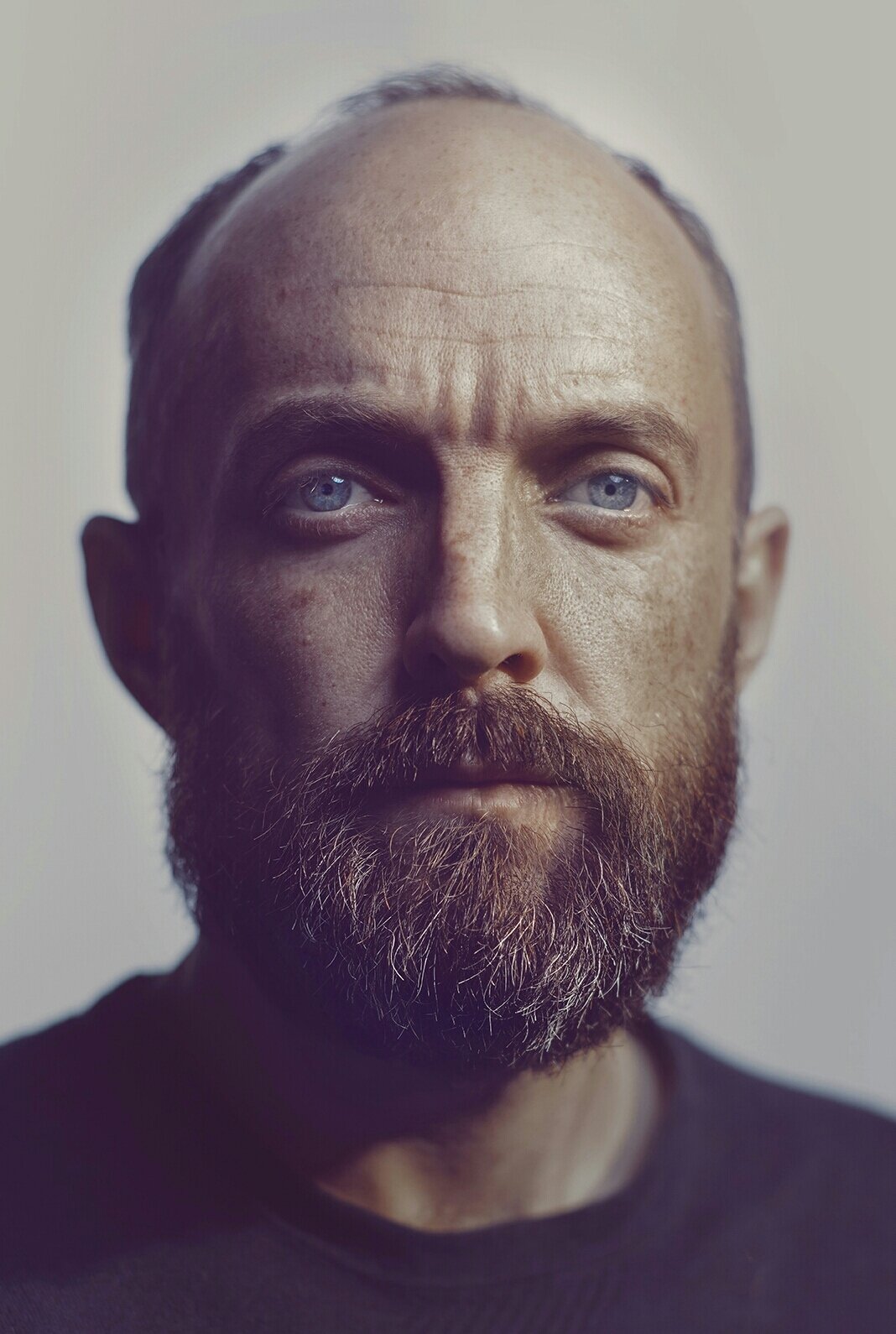 Tom Lawrence backdrop