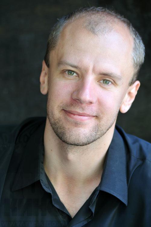 Igor Petrusenko backdrop