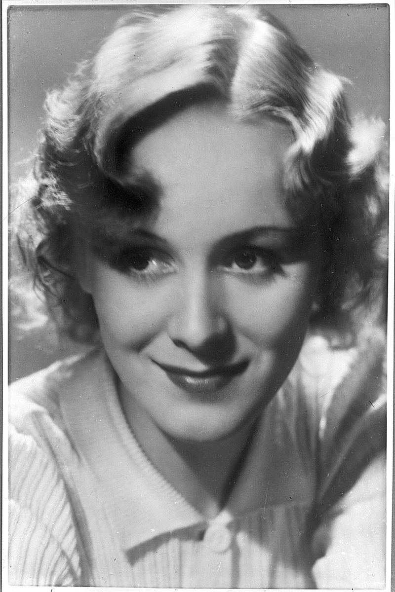 Sirkka Sipilä backdrop