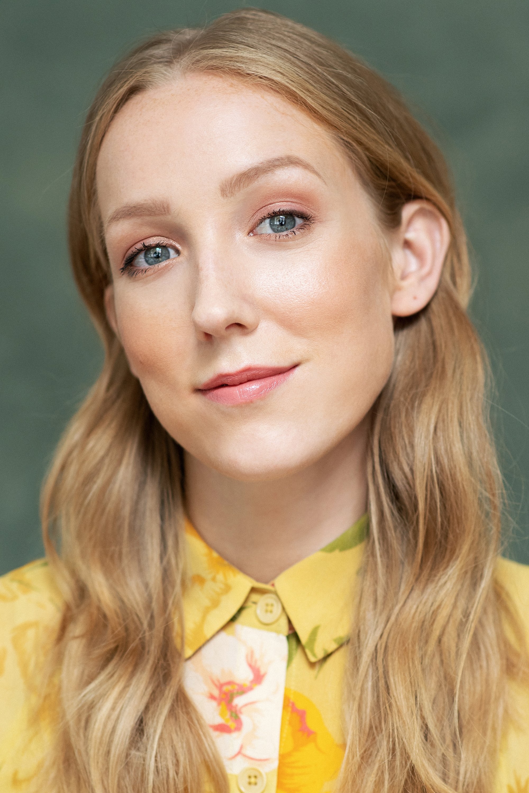 Maude Landry backdrop