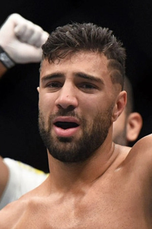 David Teymur backdrop