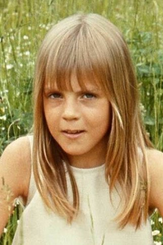 Julia Hede-Wilkens backdrop