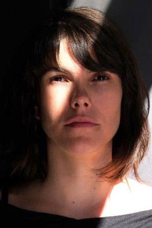 Fernanda Pessoa backdrop