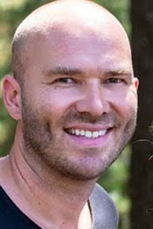 Vincent Bidal backdrop