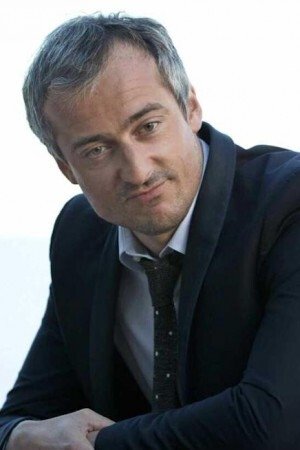 Sébastien Thoen backdrop