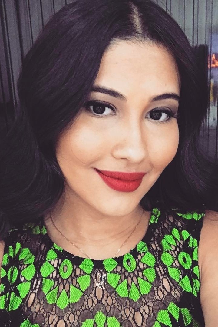 Thaynara OG backdrop