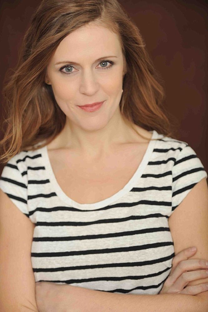 Marianne Bayard backdrop