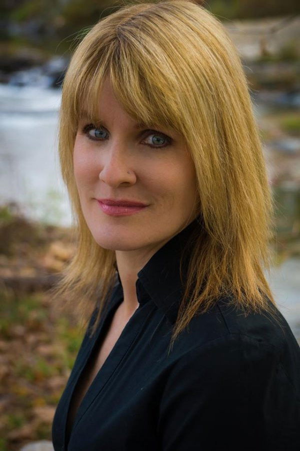 Stephanie Eaton backdrop