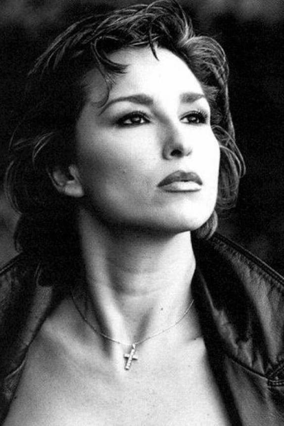 Alessandra Alberti backdrop