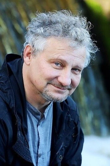 Ivo Briedis backdrop