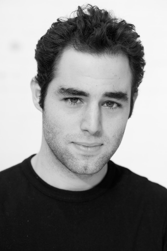 Bedii Akın backdrop